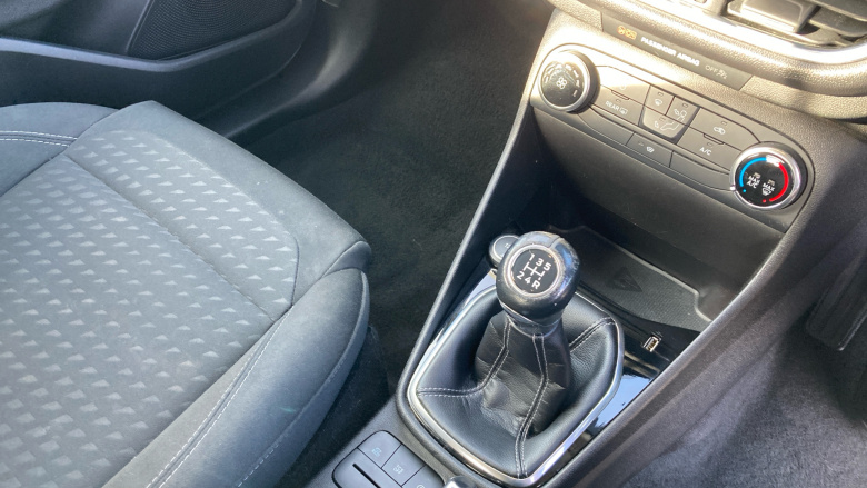 Ford Fiesta 1.1 Zetec 5dr Petrol Hatchback